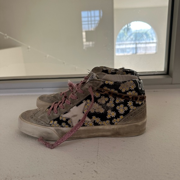 Mid Star Daisy Golden Goose | Size 39 - Picture 8 of 12